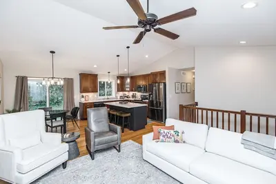 Image de New Home in Private Neighborhood 3mi from Mayo