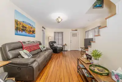 Image de Katahdin Comfort - A Beautiful Four Bedroom Home