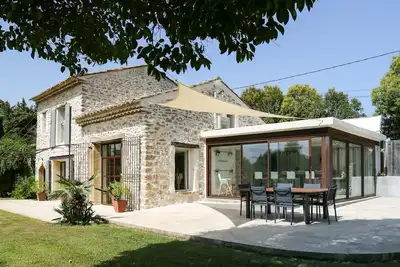 Image de Superbe Mas contemporain au pied du Luberon