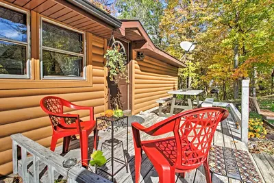 Image de Cozy Retreat w/ Fire Pit < 1 Mi to Mille Lacs Lake