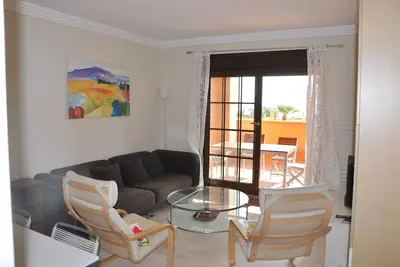 Image de Large terrace facing the sea: apartment with capacity for 6 people