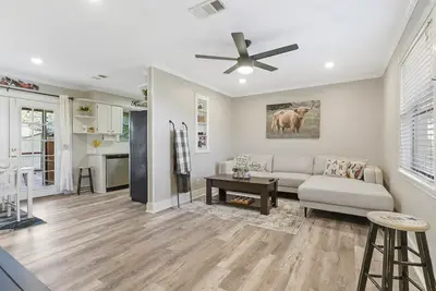 Image de Red Brick Farm House