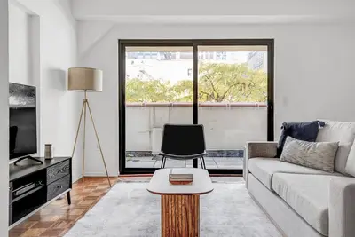 Image de Serene Chelsea 2br w/ Gym & Doorman, near Penn Station, by Blueground