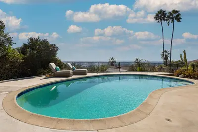 Image de Luxurious La County Home - Panoramic Views Pool Spa