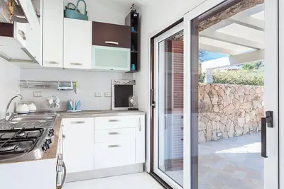 Casa Isabella Villa avec dépendance près de la plage ave jardin, terrasses, Bbq & A/C