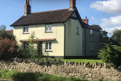 Image de Fabulous Large Country House - Sleeps 12 - Private Hot Tub available