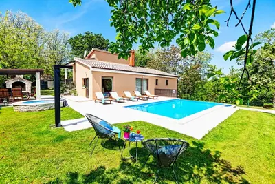 Image de Villa Ferlini in Central Istria with private 10000 m2 Garden
