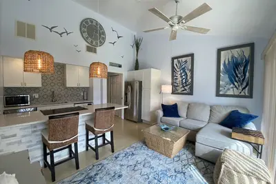 Image de Luxury Golf Retreat in Sarasota – Elegance, Comfort & Prime Location