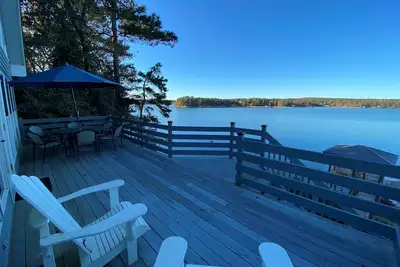 Image de Updated Home on Lake Martin providing Big Water Views near Parker Creek