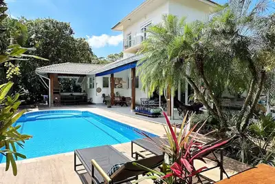 Image de Beach house with heated pool in seaside condominium