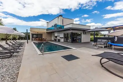 Image de Villa Zara near Poreč for 8 persons with private pool