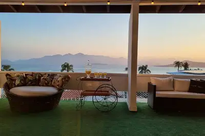 Image de House with pool and panoramic sea view