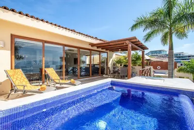 Image de Ocean View Villa 3Bd, 3Ba - Steps to Beach