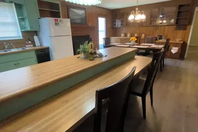 Image de Killer Location! 25 min to Pigeon Forge 20 min to Knoxville! Super comfy!