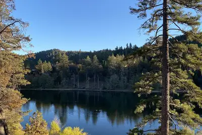 Image de Cozy Mountain Cabin Escape, 7 min to Lake Gregory