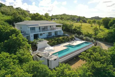 Luxury Villa-ocean view-infinity pool. Private Chef Optional