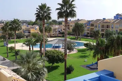 Appartement de vacances à El Verger avec piscine, terrasses, jardin et Wi-Fi