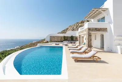 Image de Villa Makis with amazing views, private pool, hot tub and Dj spot close to town