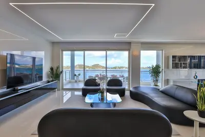 Image de Serenity Penthouse - The Pinnacle of Luxury