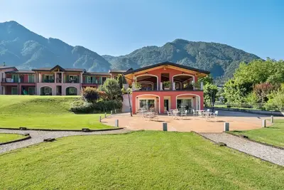 Image de Appartement spacieux à Idro avec piscine partagée