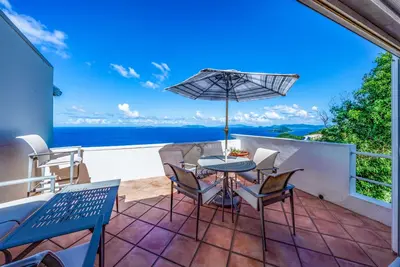 Image de Spacious 2br Condo with Amazing Views & a great location!