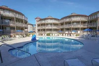 Image de Outer Banks Beach Club condo on the beach 3 Br