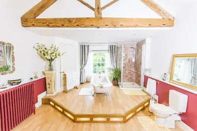 Image de Cornerstones - 16th Century House overlooking River in Llangollen