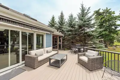 Image de Peaceful Cove Stay w/ Foosball & Hot Tub