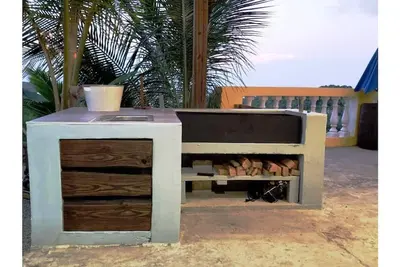 Image de Ocean view, solar energy backup.