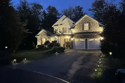 Image de Beautiful Modern Home, Perfect For A Getaway!