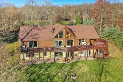 Image de Happyplace Hideaway | Dog Friendly + Lake Access