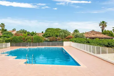 Image de Agréable appartement pour 4 personnes avec piscine, Wifi, Tv, terrasse et animaux admis