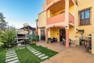 Image de Villa Gialla Castiadas avec vue sur la montagne, terrasse et A/C