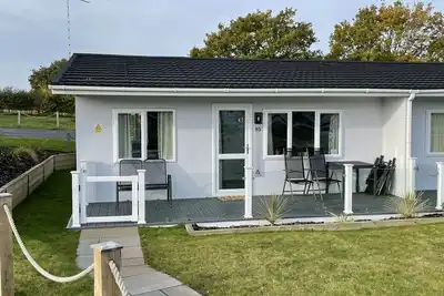 Image de Cosy 2 Bedroom Lodge with onsite Pool