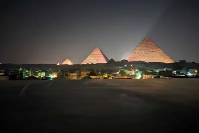 Image de The Lotus Suite - 3 pyramids view