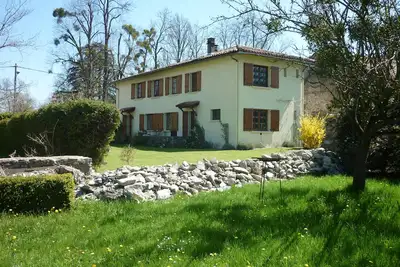 Image de Maison Romarin a beautiful19th Century Mas in the foothills of the Pyrenees.