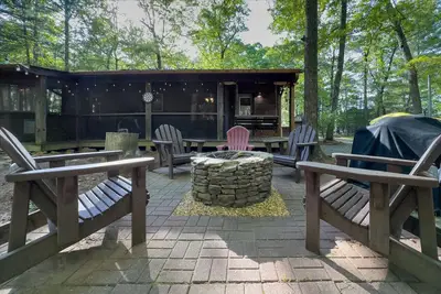 Image de Lake Access/Dock/Hot Tub/Fire Pit/Pet-Friendly