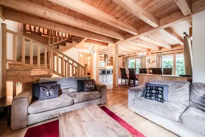 Image de Chalet Evelyn : Joli chalet à 550m des pistes