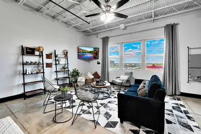 Image de Silo Boho Bungalow - Downtown Waco