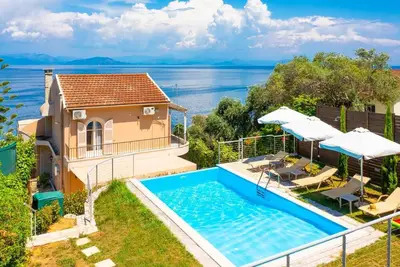 Image de Villa Litsa - Trois Chambres Villa, Couchages 6