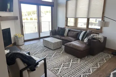 Image de Beautiful spacious New-Build near Winter Park Resort. Top floor / Hot Tub