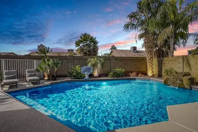 Image de Central Chandler: Heated Pool & Ping Pong