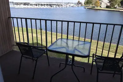 Image de Waterfront Condo With Exceptional View of Walden Marina and Lake Conroe