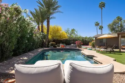 Scottsdale Getaway: Pool, Pickleball & Putting Green