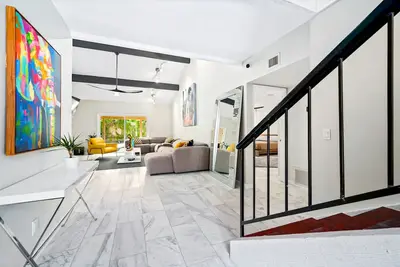 New Listing*** 3900 sq Ft Scottsdale Luxury Pad