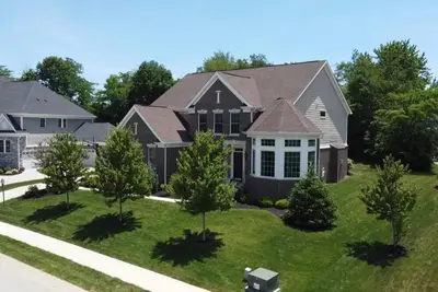 Image de Three story house with lake view: Sleeps 20