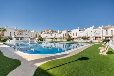 Image de Villa '53 Luz Bahia' avec piscine partagée, jardin et Wi-Fi