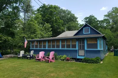 Image de Updated Cottage -- Pet & Family Friendly