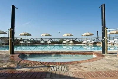 Image de Agréable appartement pour 5 personnes avec climatisation, piscine, Tv, terrasse et parking