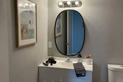 Image de The Mary Lou - Entire 2 Bedroom Apt in Quilt Town, Usa